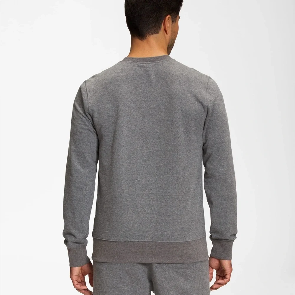 The North Face Men’s Size XS Heritage Patch Crew Sweatshirt Gray Pullover Fleece